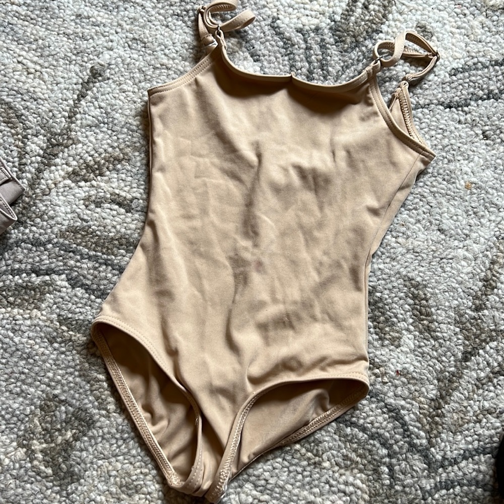 Capezio Nude/Tan under garment size M